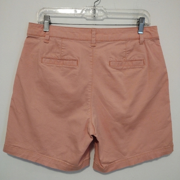 Gap - Girlfriend Khaki Short - Picture 6 of 12